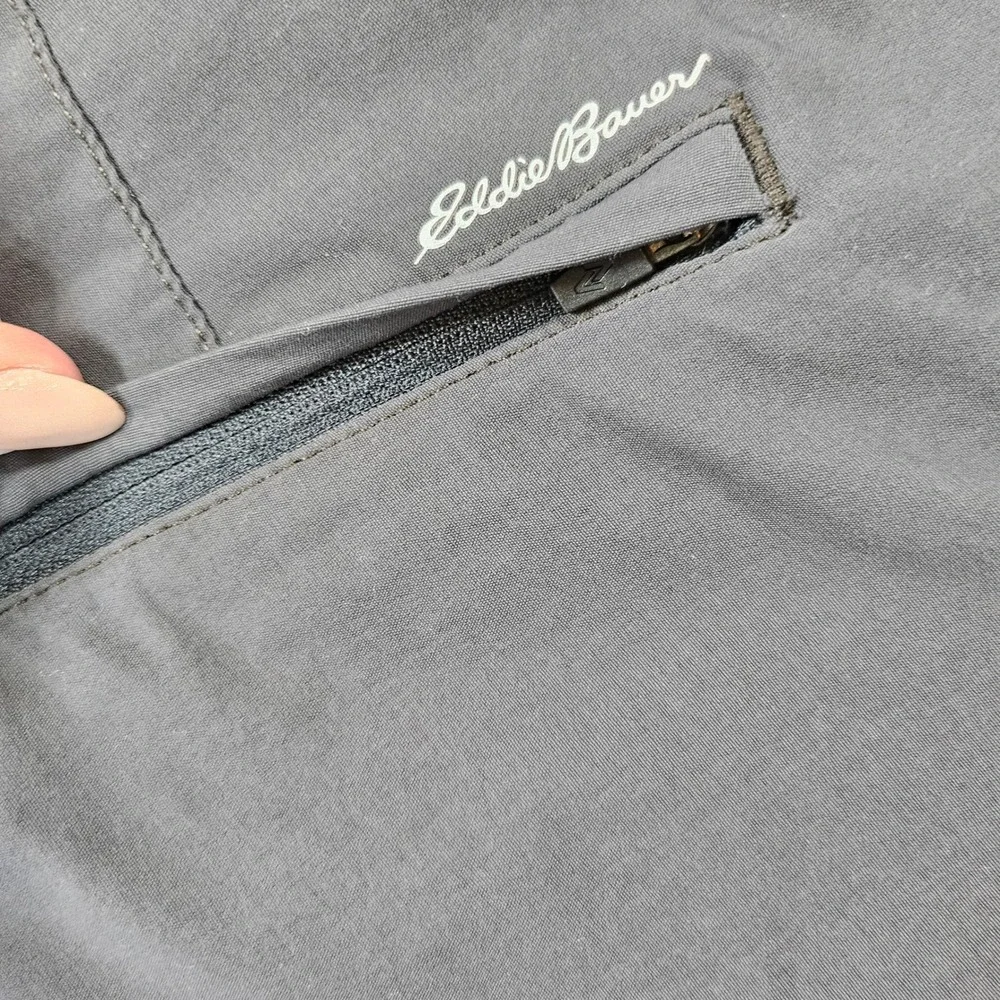 Eddie Bauer Travex Mens Horizon Guide Chino Pants Gray 33x32 Hiking Travel - Picture 9 of 15